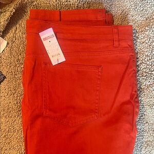 Jones New York capri pants - great rust color!  Slimming stretch- brand new!